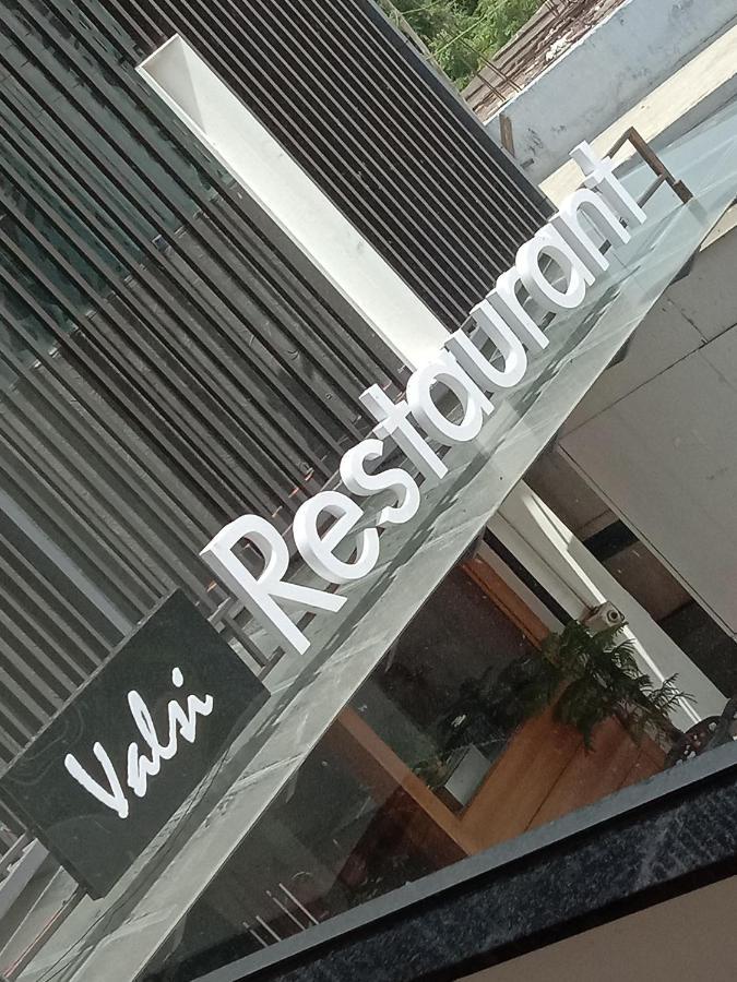 Hotel Nachas Коимбатур Экстерьер фото